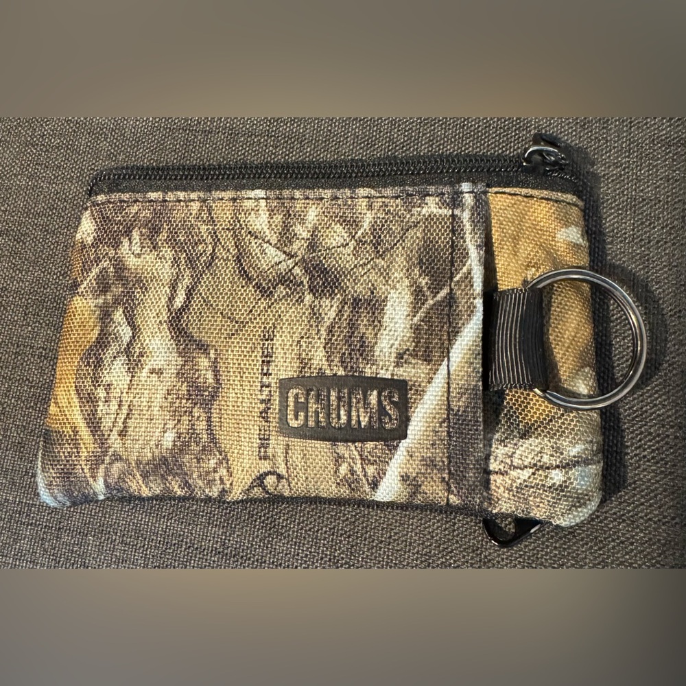 Chums x Realtree Zipper Wallet